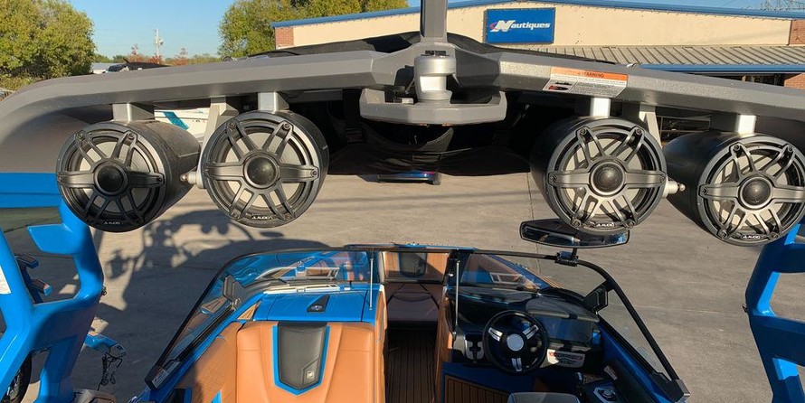 Super Air Nautique G23