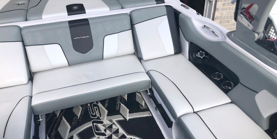 Super Air Nautique 210