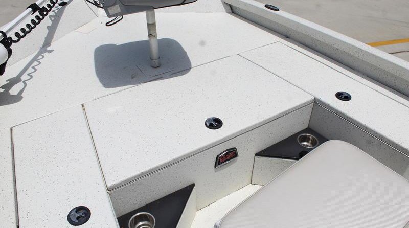 Ranger boats 2400 bay