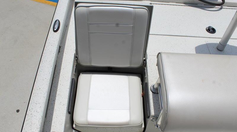 Ranger boats 2400 bay