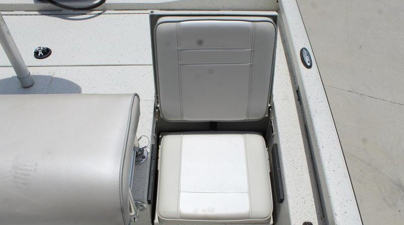 Ranger boats 2400 bay