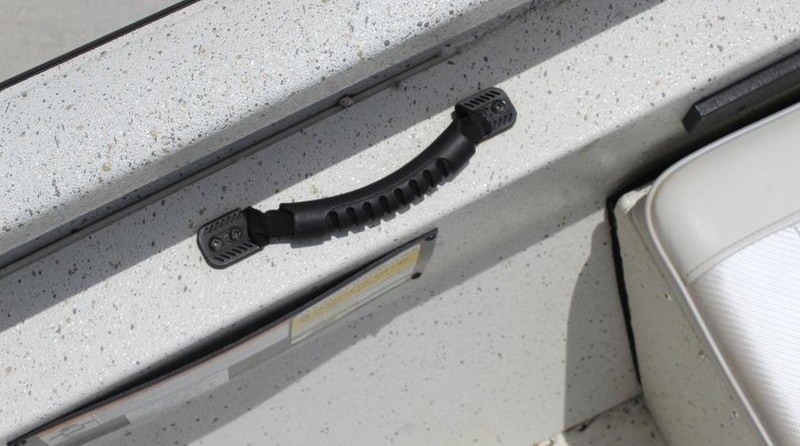 Ranger boats 2400 bay