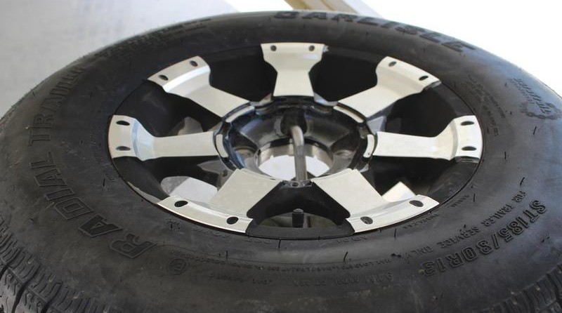 Ranger boats 2400 bay