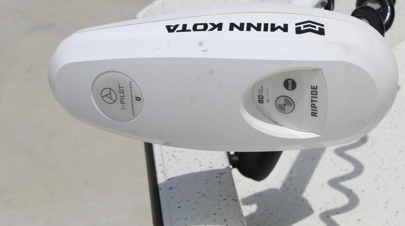 Ranger boats 2400 bay