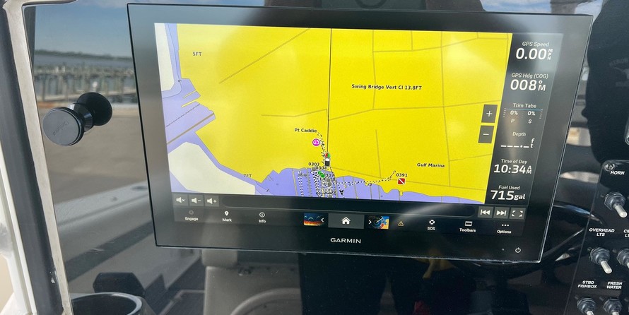 Cobia 217 center console