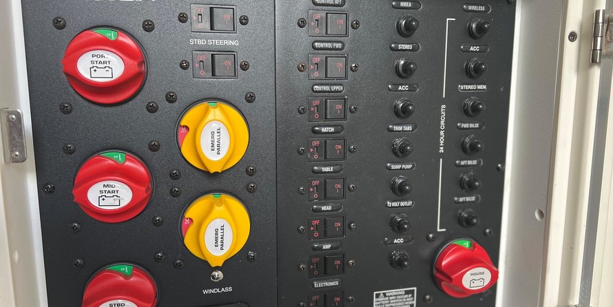 Cobia 217 center console