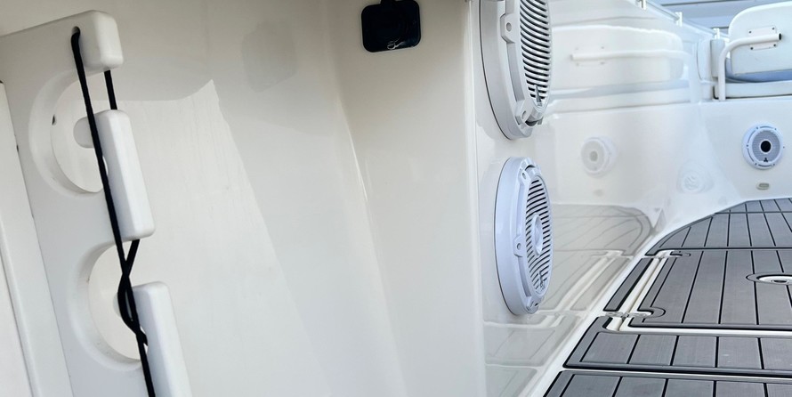 Cobia 217 center console