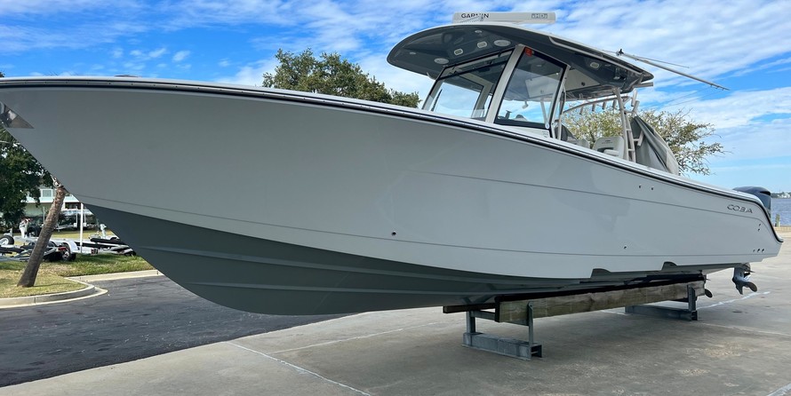 Cobia 217 center console