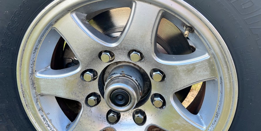 Cobia 217 center console