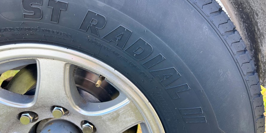 Cobia 217 center console