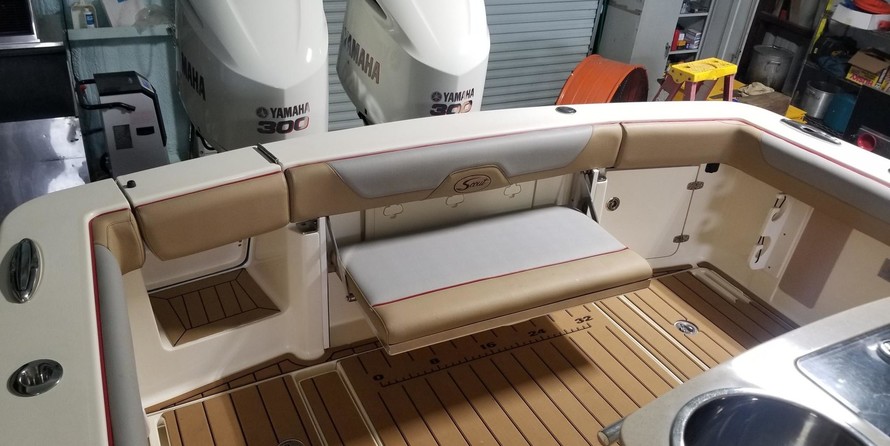Scout Boats 320 LXF