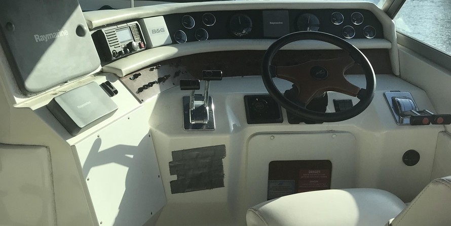 44 Sea Ray Sundancer