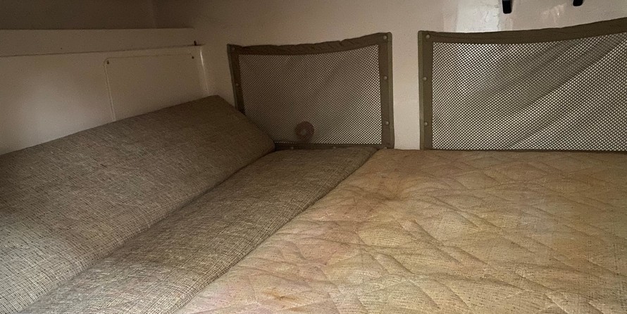 Grady-White Marlin 300