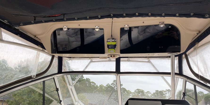 Grady-White Marlin 300