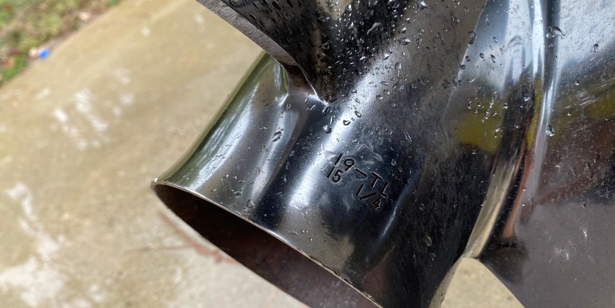 Grady-White Marlin 300