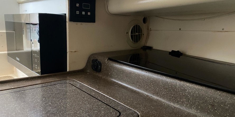 Grady-White Marlin 300