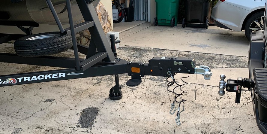 Sun Tracker Fishin Barge 20 DLX