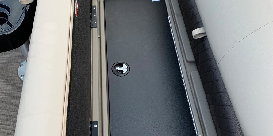 Sun Tracker Fishin Barge 20 DLX