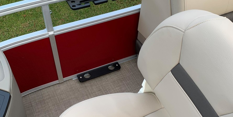 Sun Tracker Fishin Barge 20 DLX