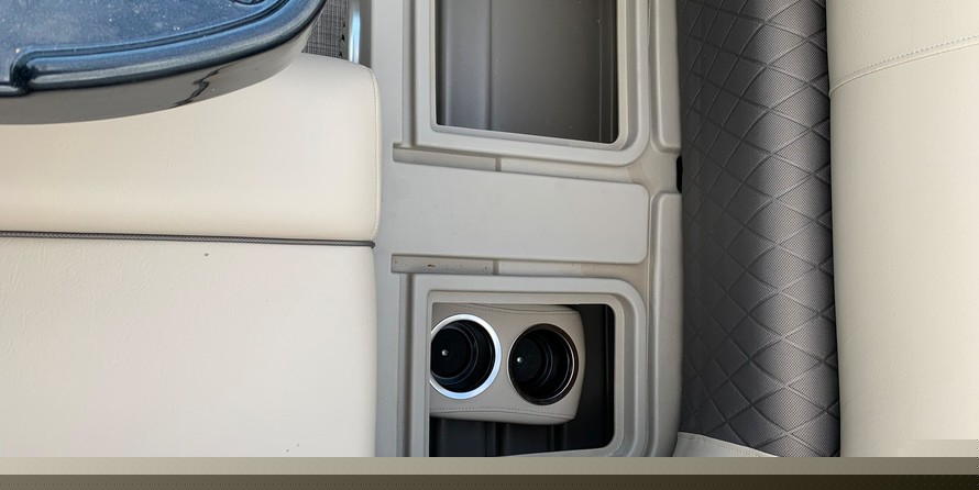 Sun Tracker Fishin Barge 20 DLX