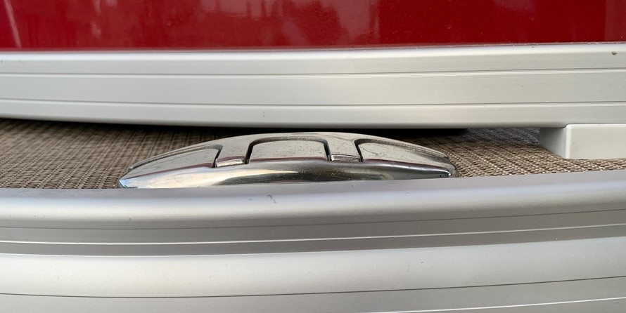 Sun Tracker Fishin Barge 20 DLX