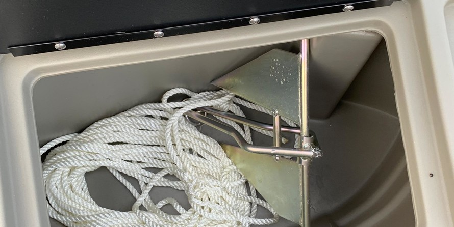 Sun Tracker Fishin Barge 20 DLX