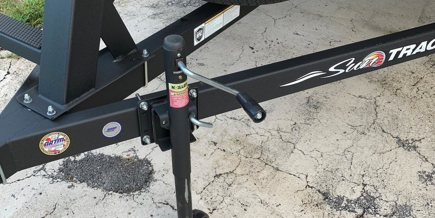 Sun Tracker Fishin Barge 20 DLX