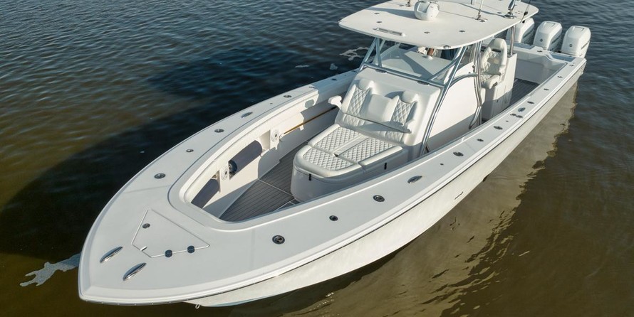 Front Runner 39 Center Console