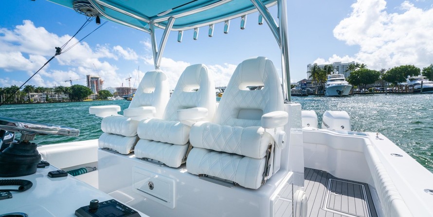 Front Runner 39 Center Console