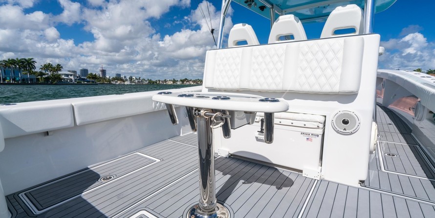 Front Runner 39 Center Console