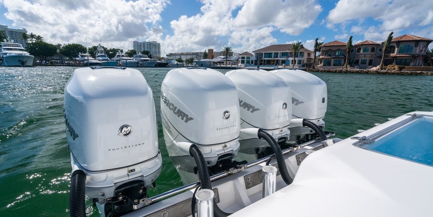 Front Runner 39 Center Console