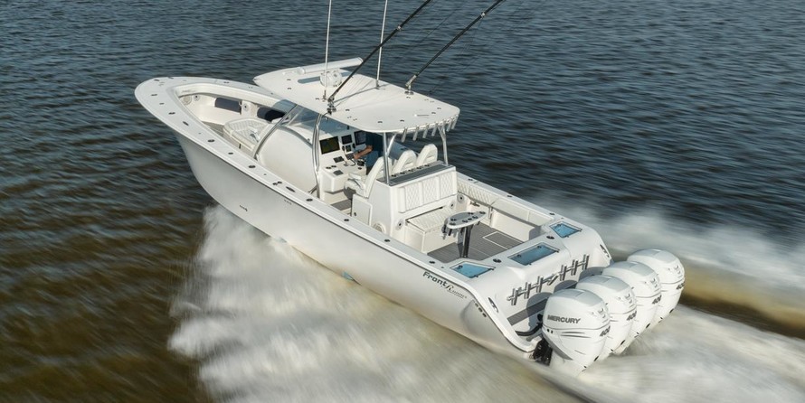 Front Runner 39 Center Console