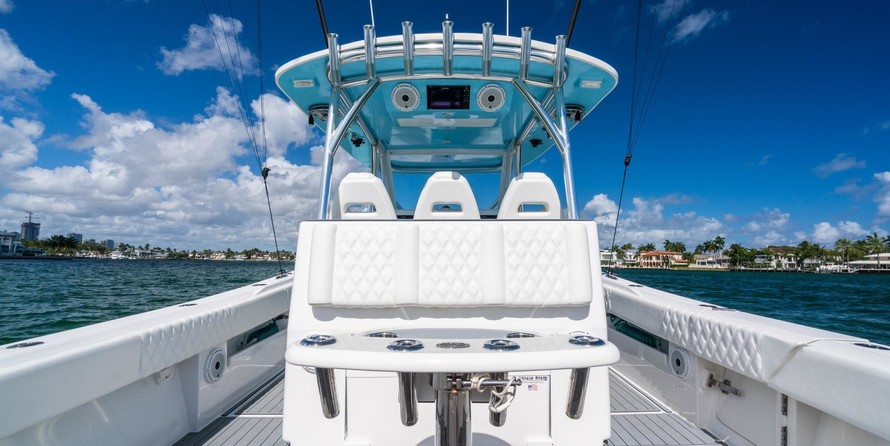 Front Runner 39 Center Console