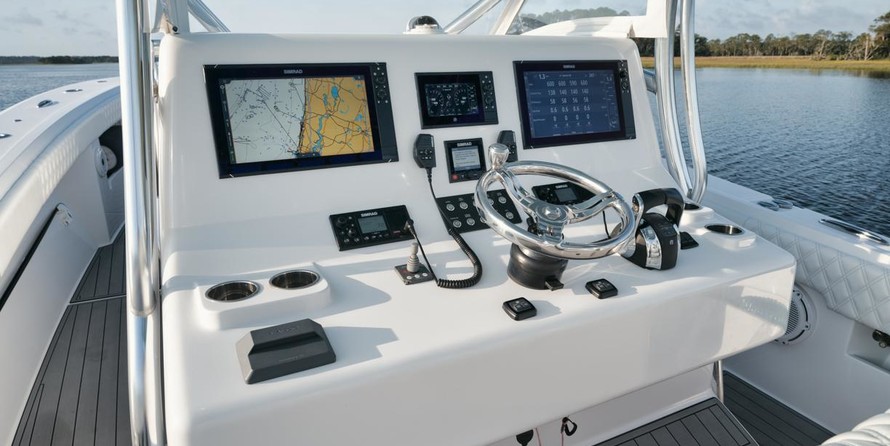 Front Runner 39 Center Console