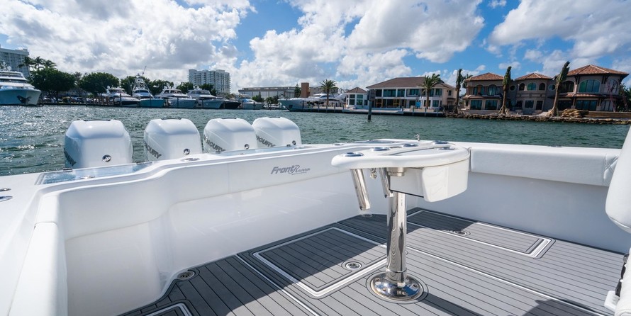 Front Runner 39 Center Console