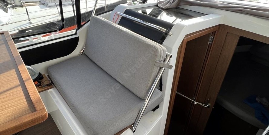 Jeanneau Merry Fisher 895