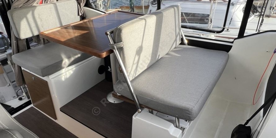 Jeanneau Merry Fisher 895