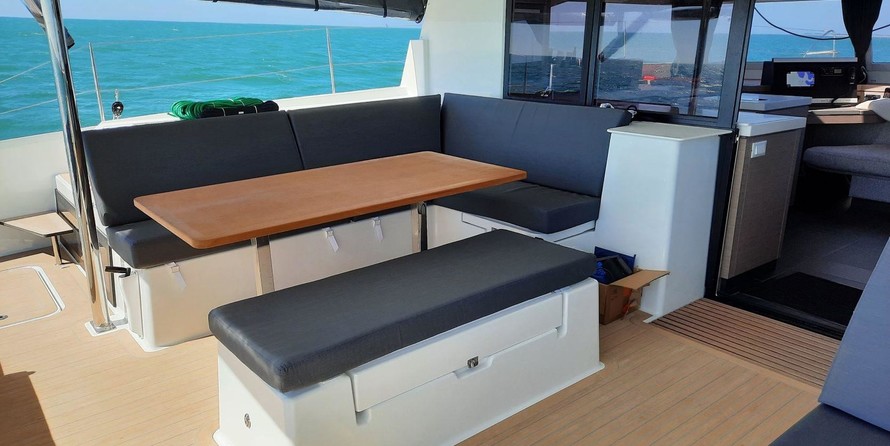 Fountaine Pajot Saona 47