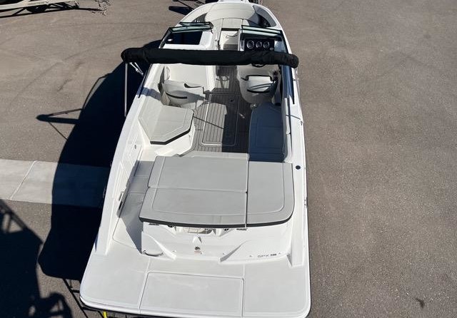 Sea Ray SPX 230