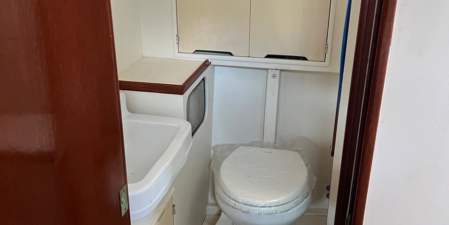 Huckins Out Islander 56