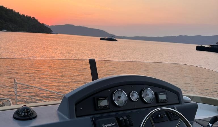 Beneteau Swift Trawler 44