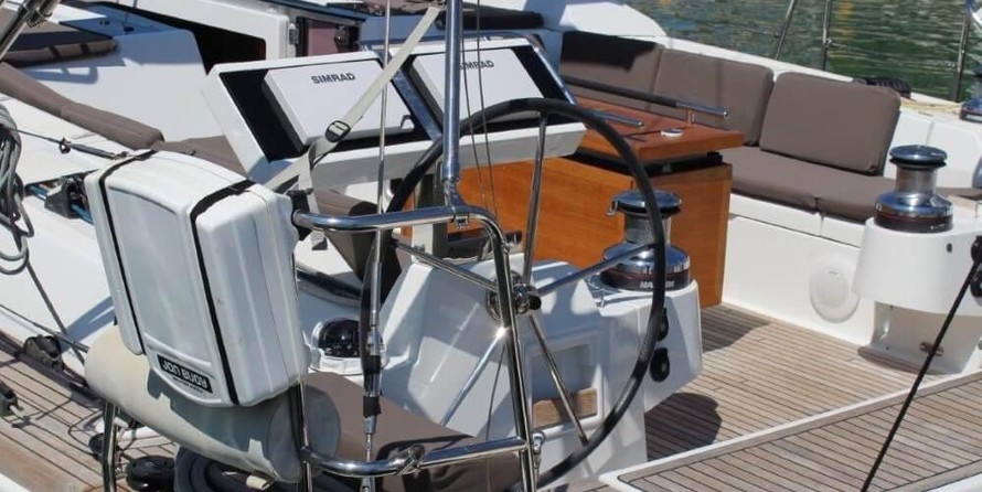Beneteau Oceanis 55