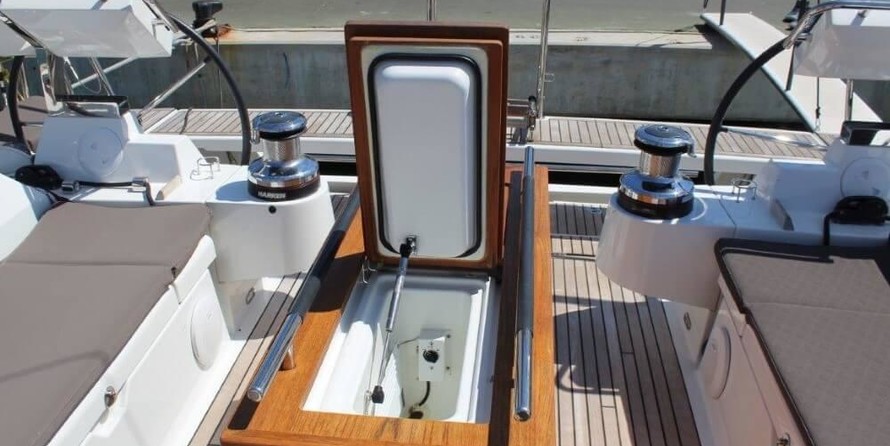 Beneteau Oceanis 55