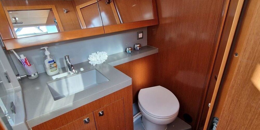 Beneteau Oceanis 55