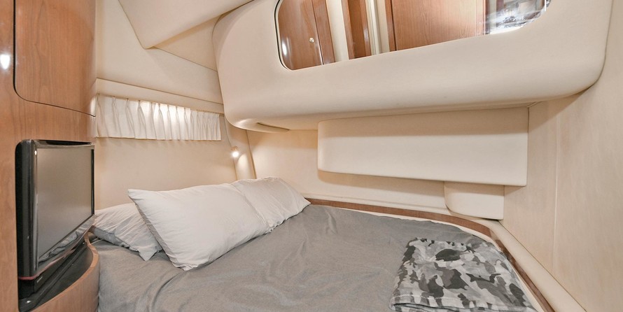 Sea ray 450 express bridge