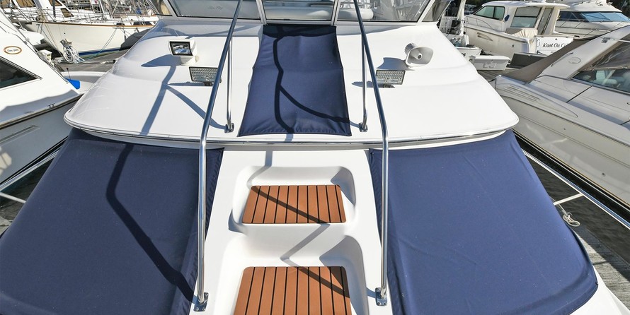 Sea ray 450 express bridge