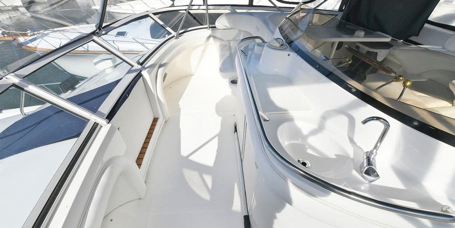 Sea ray 450 express bridge