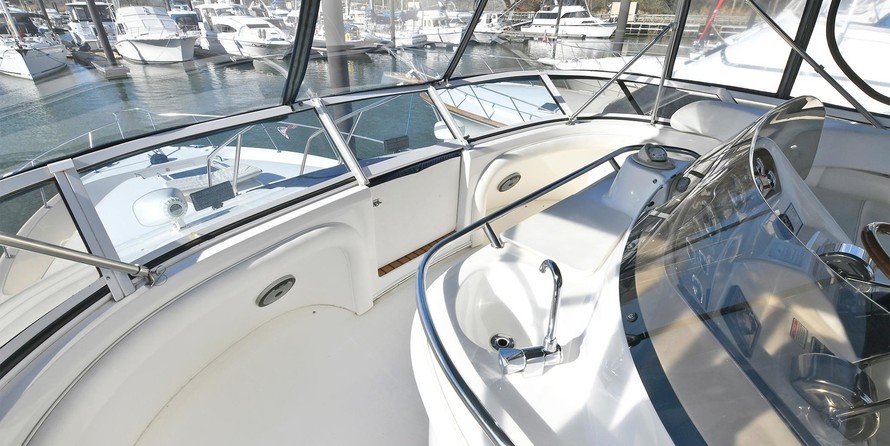 Sea ray 450 express bridge