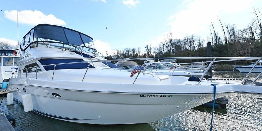 Sea ray 450 express bridge