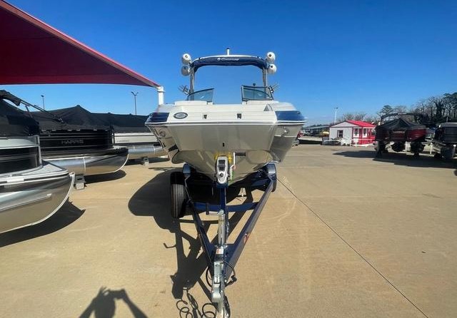 Crownline E 255 Surf